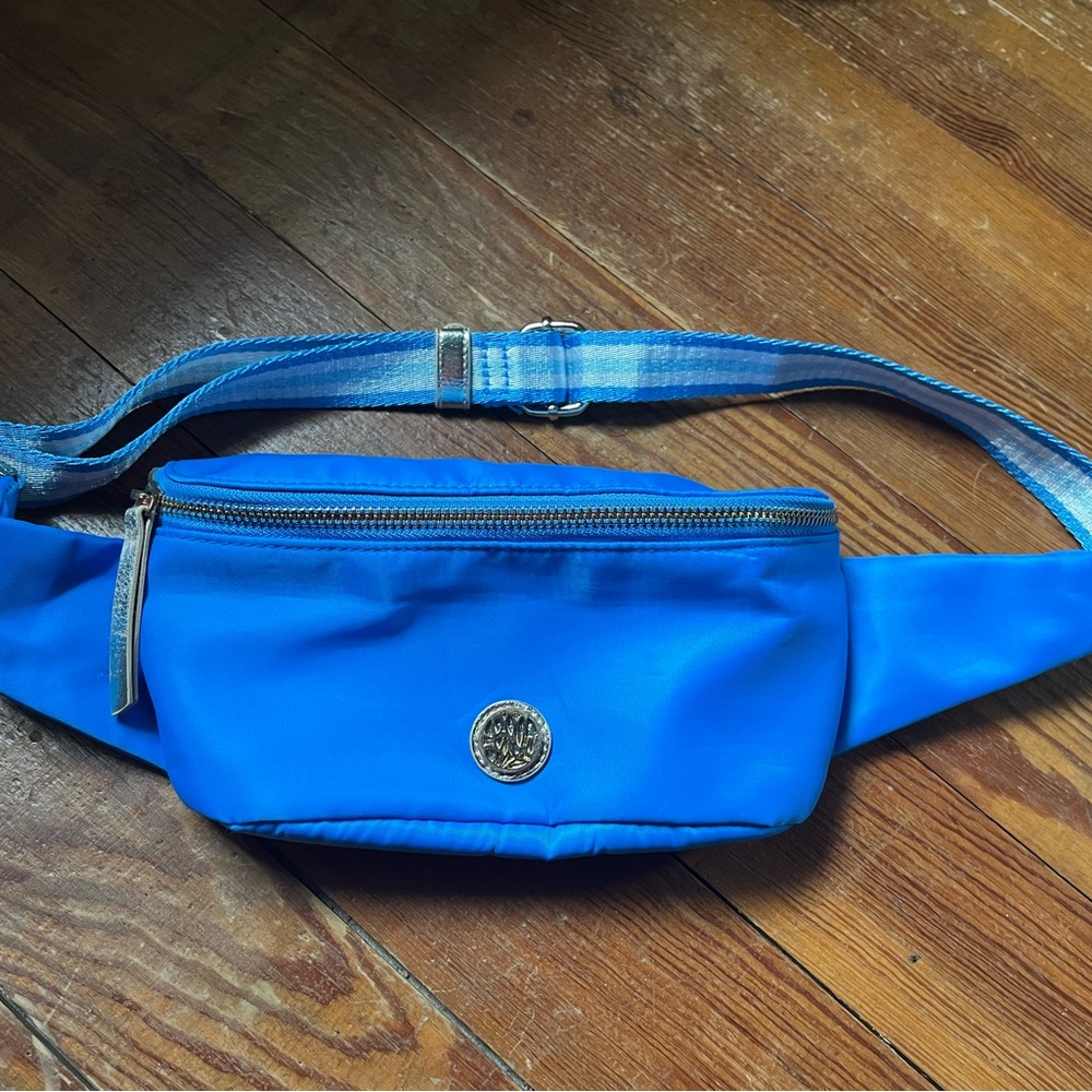 Lilly Pulitzer Bright Blue Belt Bag with Gold Medallion